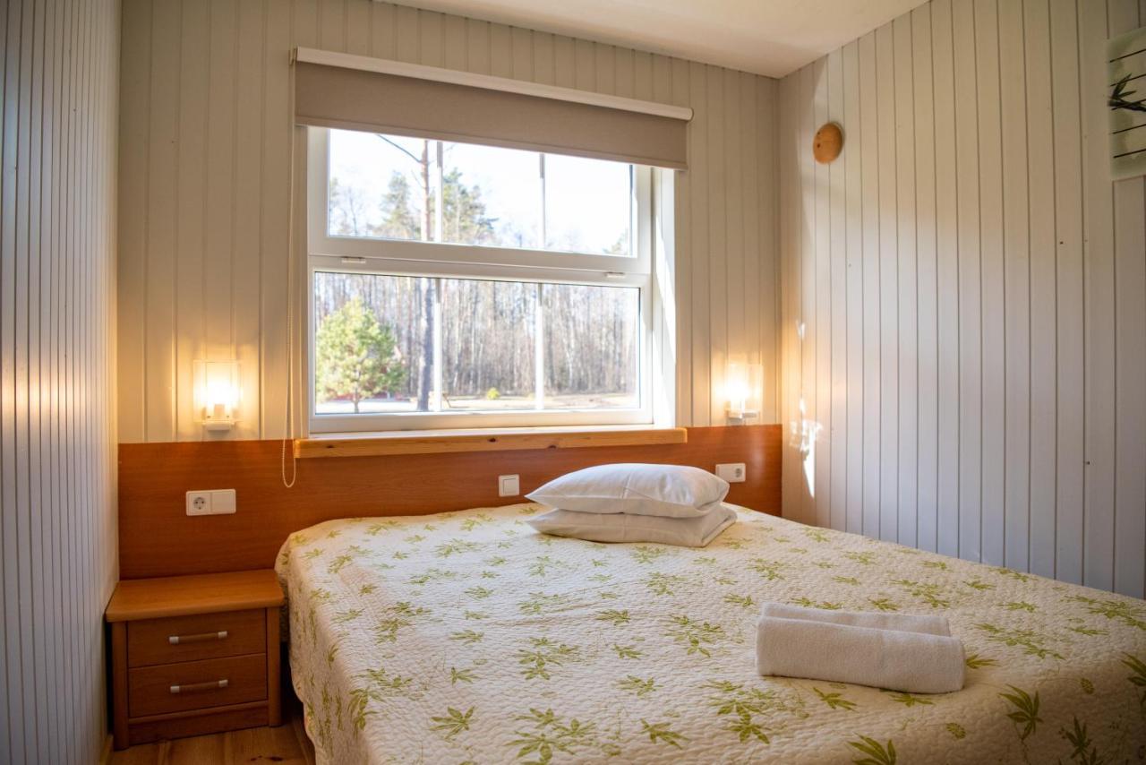 Tehumardi Camping Salme Exterior photo