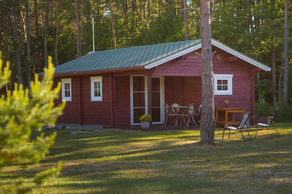 Tehumardi Camping Salme Exterior photo