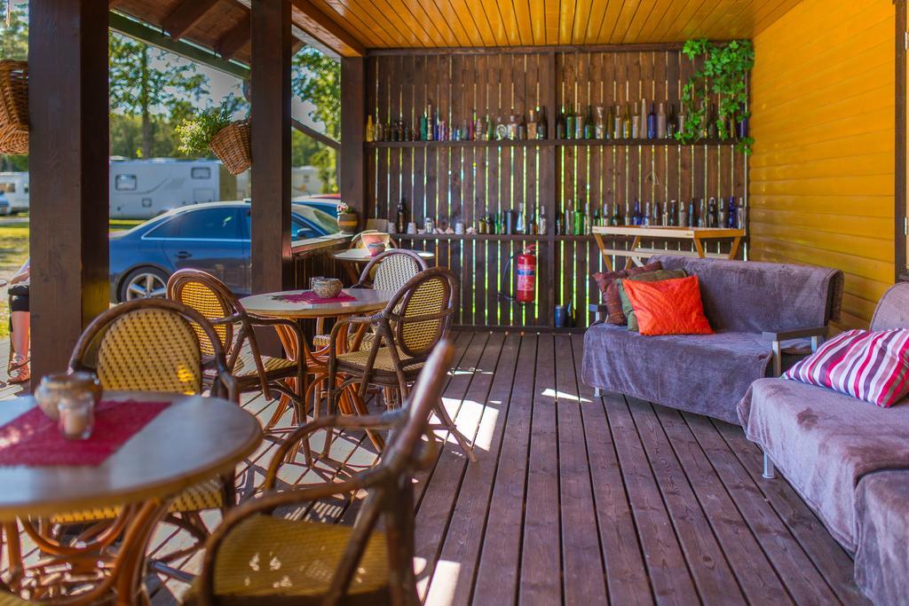 Tehumardi Camping Salme Exterior photo